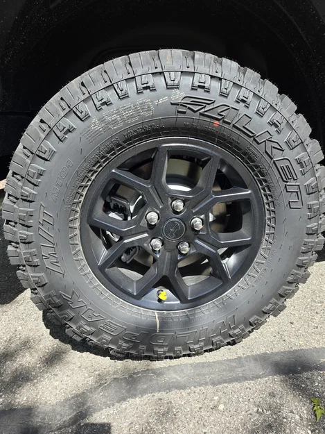 Nắp van bánh xe hình chú vịt vàng cho xe JEEP - Phụ kiện 3D siêu cute - Image 4