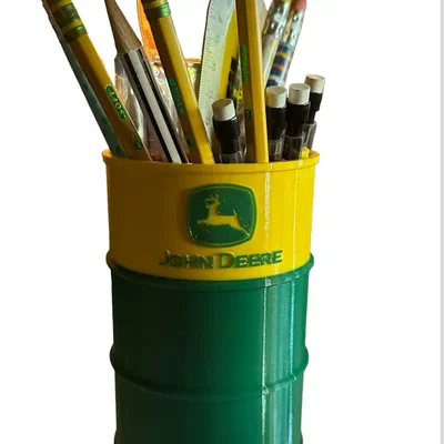 Ống Cắm Bút Mô Hình Thùng Dầu John Deere Độc Đáo Cho Bàn Làm Việc