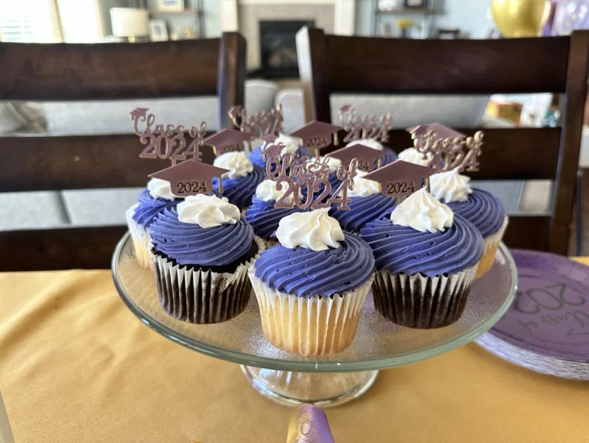 Topper cupcake mừng tốt nghiệp 2024 - Image 3