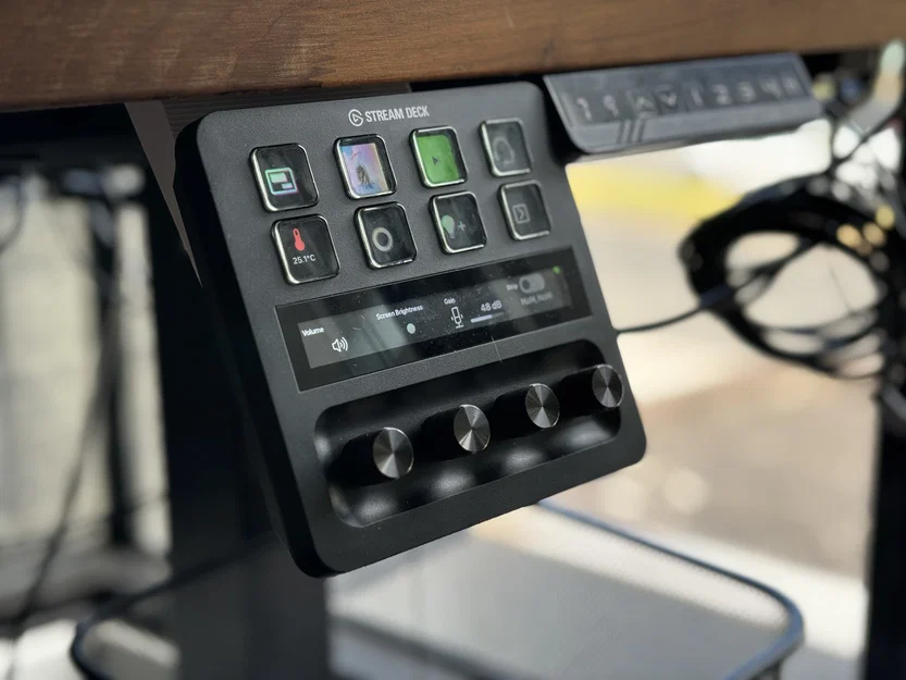 Ngàm gắn dưới bàn cho Elgato Stream Deck+ Plus - Image 1