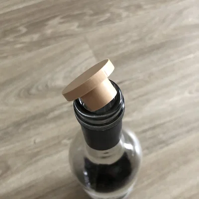 Nút đậy chai rượu vang in 3D tiện lợi (Wine Cork Replacement)