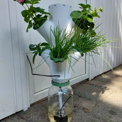 Tháp Thủy Canh Hydroponics Tower (Ggrowtower nhỏ gọn cho trong/ngoài nhà)
