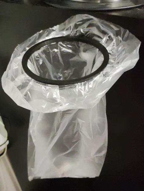 Thùng rác treo tường dùng túi nhựa (Wall-mounted plastic bag trash bin) - Image 1