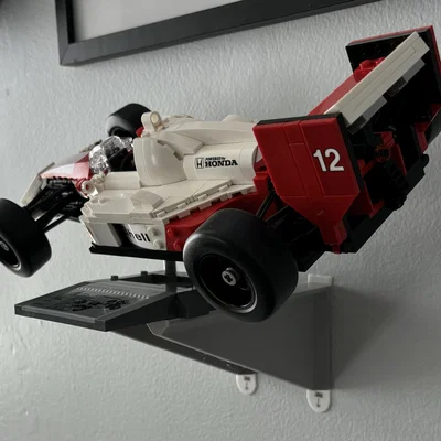 Bộ treo tường ngang Lego McLaren MP4/4 & Ayrton Senna 10330