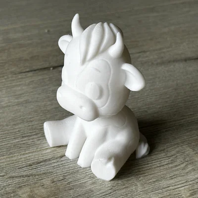 Cow Emily – Mẫu 3D bò cartoon ngồi dễ thương