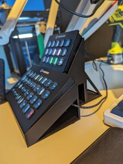 Giá đỡ dựng đứng đôi cho Stream Deck (XL & Original) - Image 3