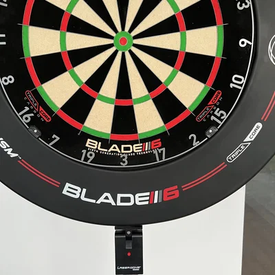 Giá đỡ Winmau Laser Oche cho Xtreme Dartboard Stand 2