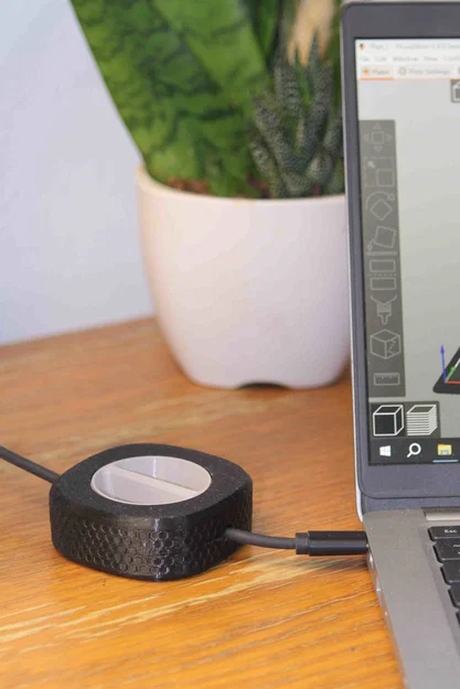 Giới thiệu hộp cuộn cáp dữ liệu xoay gọn nhẹ Ultimate Portable Rotatable - Image 2