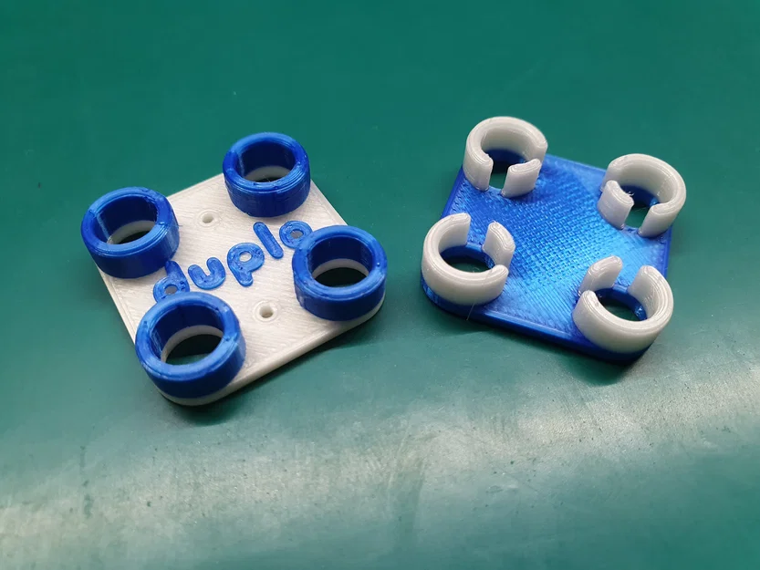 Nút áo 3D phong cách Lego Duplo độc đáo - Image 1