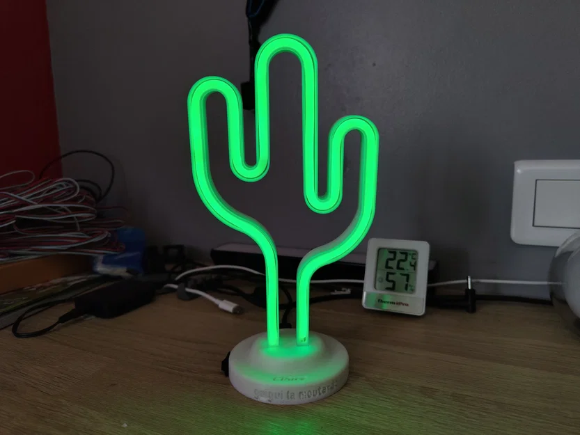 Đèn LED Neon hình xương rồng trang trí bàn làm việc cực đẹp - Image 1