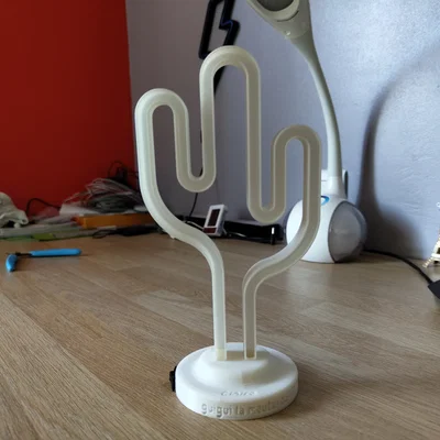 Đèn LED Neon hình xương rồng trang trí bàn làm việc cực đẹp