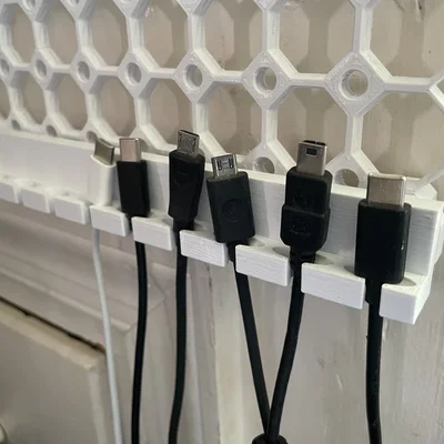 Giá treo cáp USB cho Multiboard bằng MultiConnect siêu gọn