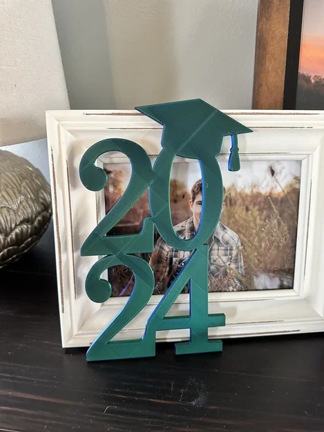 Bảng “Graduation 2024” - Image 2