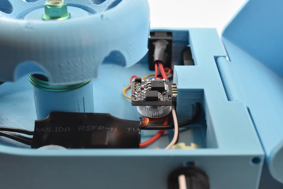 DIY Centrifuge (Máy ly tâm tự làm) in 3D - Image 3