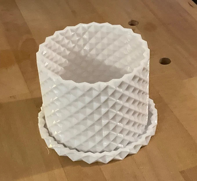 Planter #7 - Chậu Knurled Tessellation - Image 1