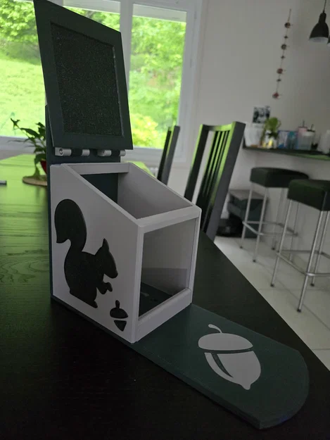 Máng Cho Sóc Ăn (Squirrel Feeder) - Image 16