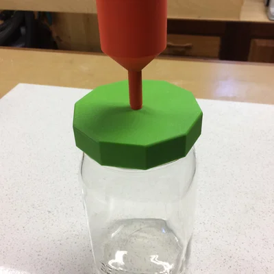 Nắp hũ Mason và airlock để lên men