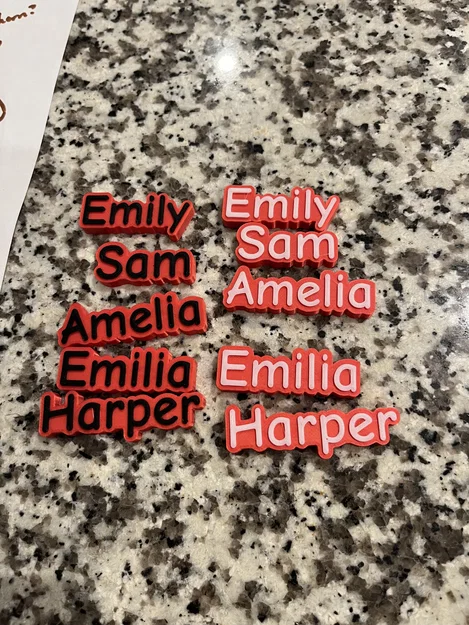 Bộ sưu tập Crocs Charm in 3D cá nhân hóa theo tên cho bé - Image 1