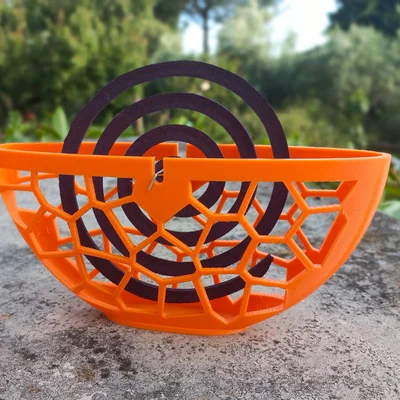 Khay đựng nhang muỗi thiết kế Voronoi thông thoáng - In 3D