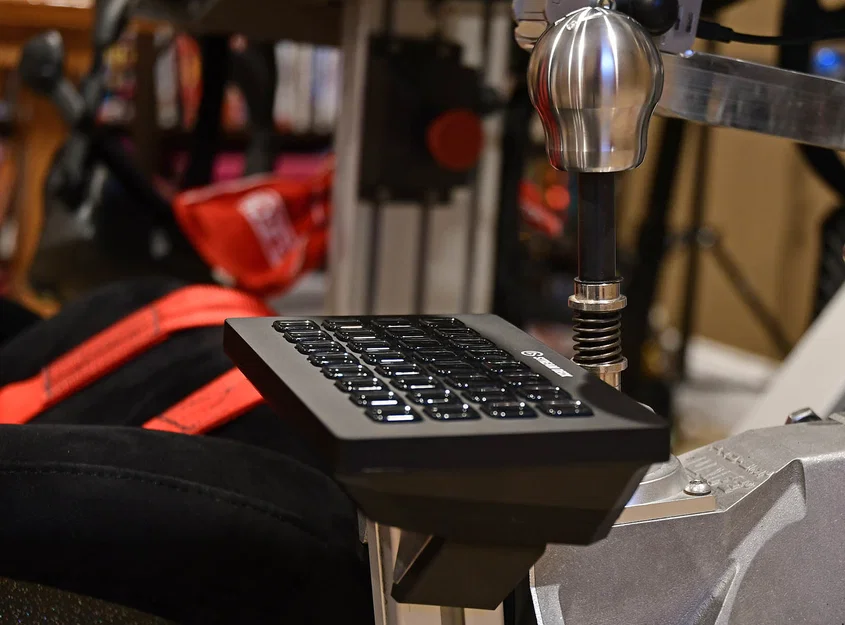 Mount M8 cho Profile của StreamDeck XL - Image 1