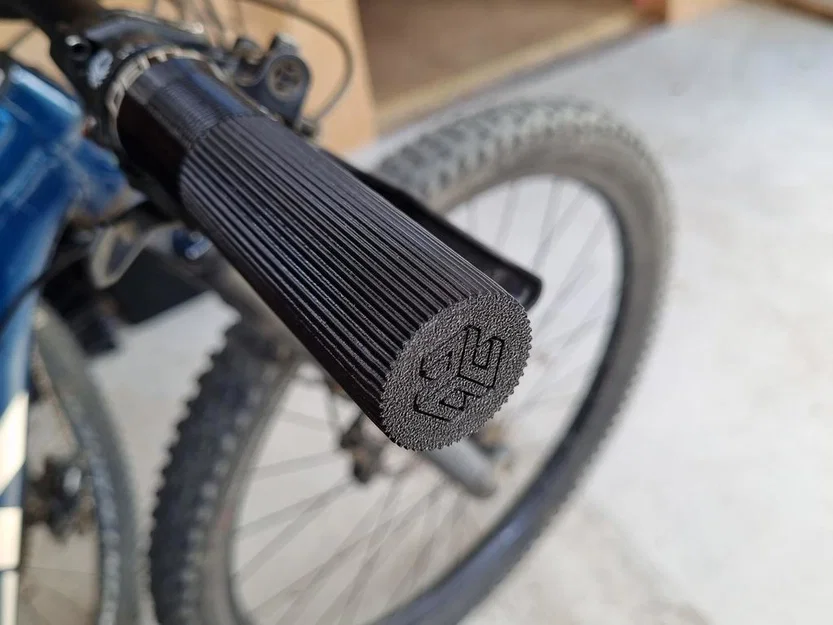 Tay nắm xe MTB custom (Custom MTB Bike Grips) - Image 1