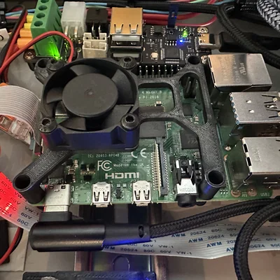 Giá đỡ gắn quạt 30mm cho Raspberry Pi 4 (Fan Mount)