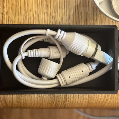 Hộp Project Box nhỏ gọn cho mối nối dây camera