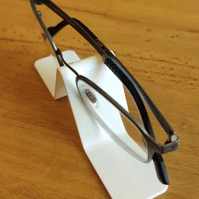 Giá đỡ mắt kính để bàn tối giản (Glasses Stand) in 3D