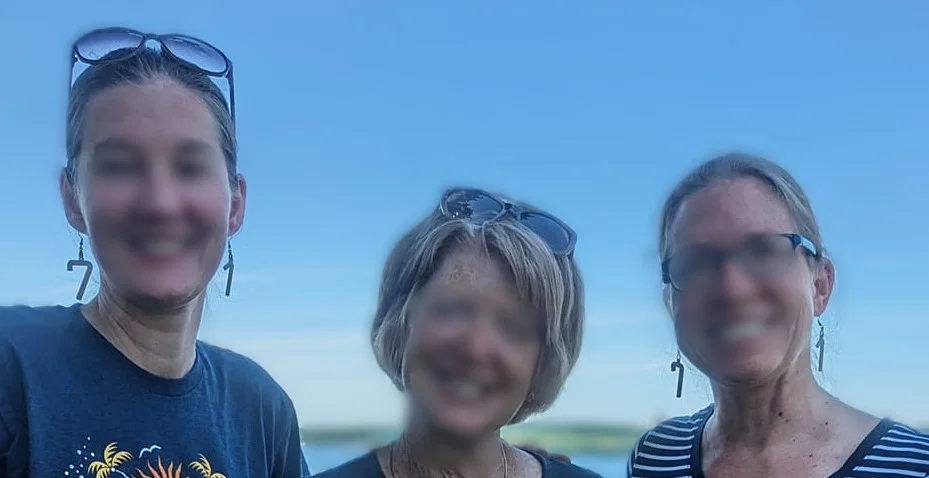 Bông tai số (Number Earrings) - Image 9