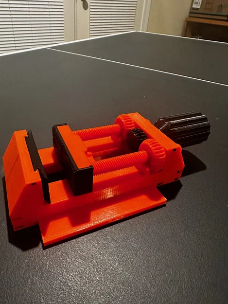 Ê-tô mini thao tác nhanh in 3D - Tiện ích cho xưởng DIY - Image 1