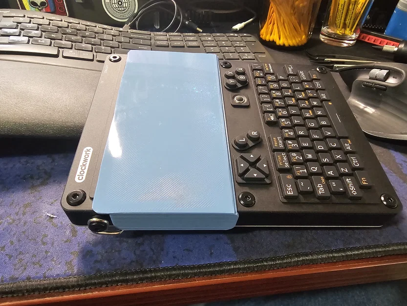 Nắp che ống kính (Lens Cover) bảo vệ cho uConsole in 3D cực dễ - Image 1