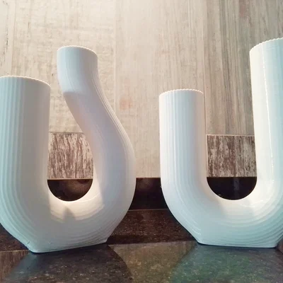 Modern Wavy Vase – Bộ bình trang trí gợn sóng phong cách tối giản
