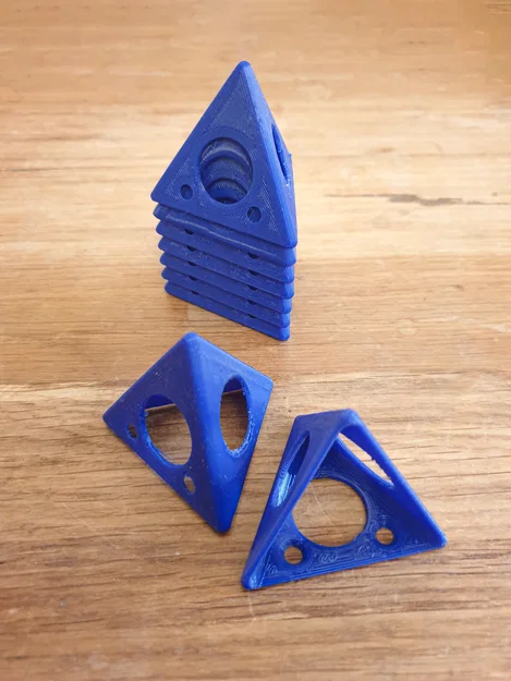 Cone kê sơn 40mm – xếp chồng & bắt vít (Paint cones - Stackable and screwable) - Image 1