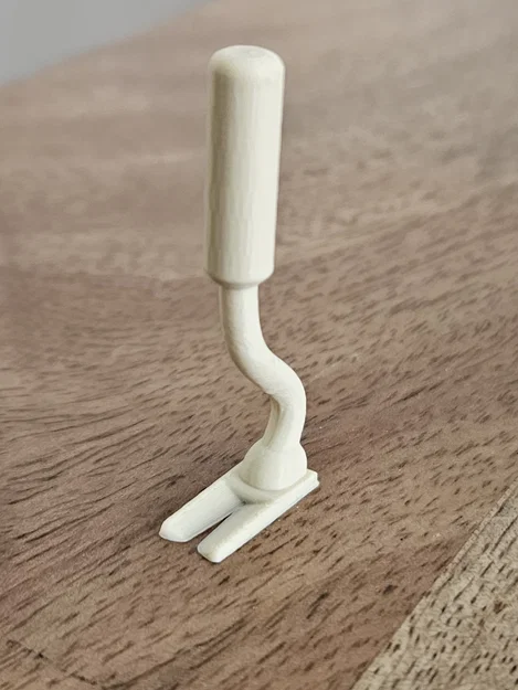 Dụng cụ loại bỏ ve rận (Tick removal tool) in 3D tiện dụng cho thú cưng - Image 1