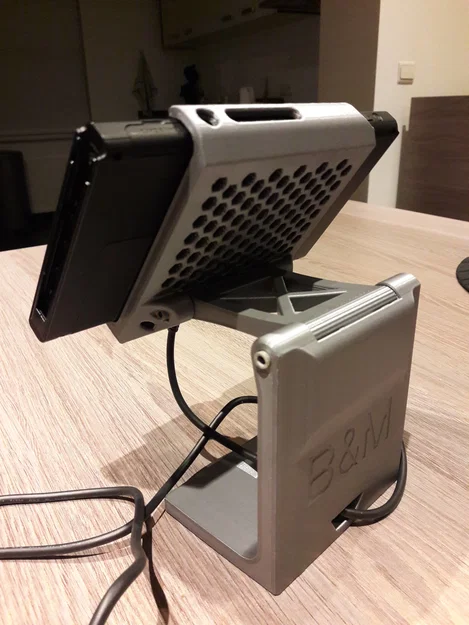 Giá đỡ Nintendo Switch điều chỉnh được, có khe tản nhiệt và đi dây - Image 3
