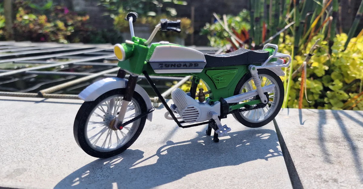 Mô hình xe cổ Zundapp CS50 đời 1977 tỷ lệ 1:10 - File in 3D - Image 1