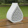 Khách sạn côn trùng hình giọt nước (Waterdrop insect hotel) - Thumbnail 2