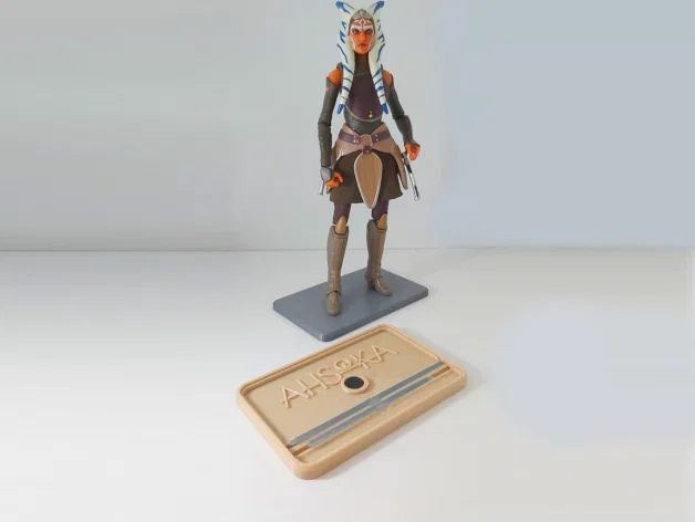 Chân đế Ahsoka Tano 6 inch (Star Wars The Black Series Rebels) có ngăn cất lightsaber - Image 11