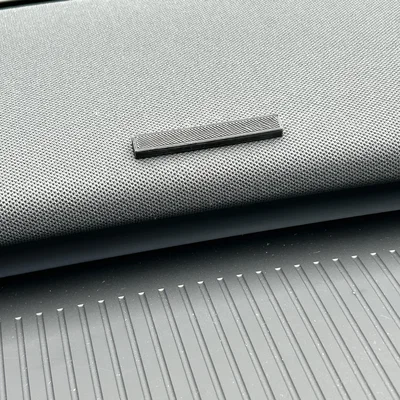 Nắp che logo Harman Kardon cho Volvo EX30