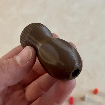 Dụng cụ hỗ trợ vặn đai ốc nối dây điện (Wire Nut Twister) tiện ích