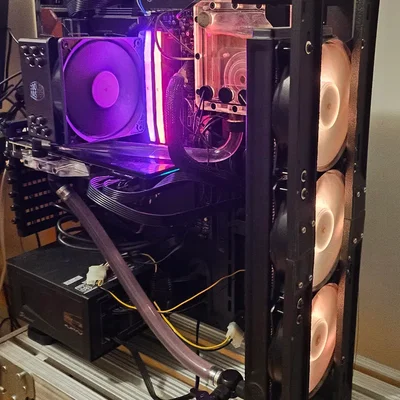 Thermaltake P3 TG: bracket gắn thêm quạt/radiator cho kính cong/phẳng