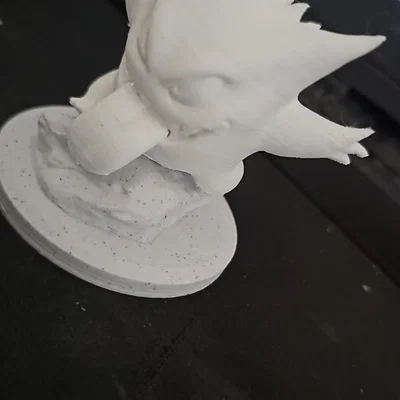 Gengar trên tảng đá