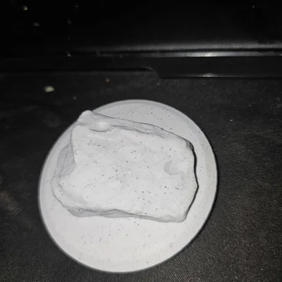 Gengar trên tảng đá