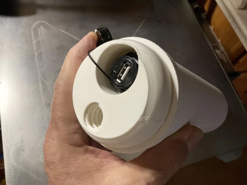 Vòm che/Radome ngoài trời gắn sào sơn cho RTL-SDR - Image 3