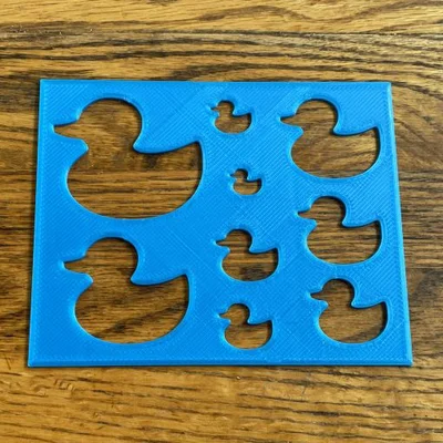 Khuôn vẽ hình chú vịt cao su (Rubber Ducks Stencil) siêu tiện lợi