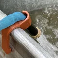 Kẹp giữ ống nước cho stock tank (Stock tank hose holder) - Thumbnail 1