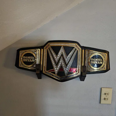 Giá treo đai vô địch WWE (WWE Belt Hanger) in 3D chắc chắn