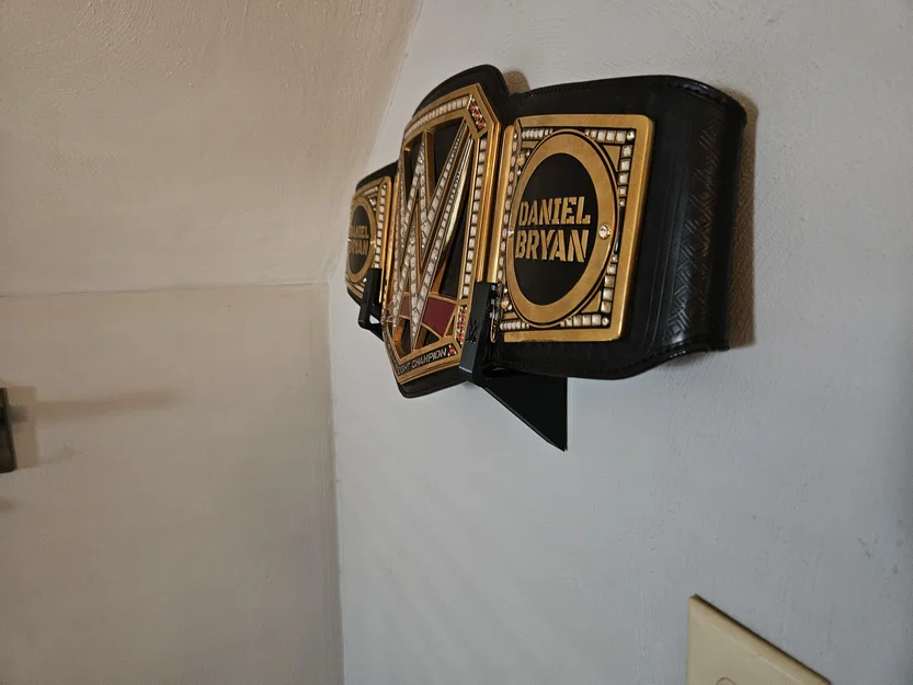 Giá treo đai vô địch WWE (WWE Belt Hanger) in 3D chắc chắn - Image 2
