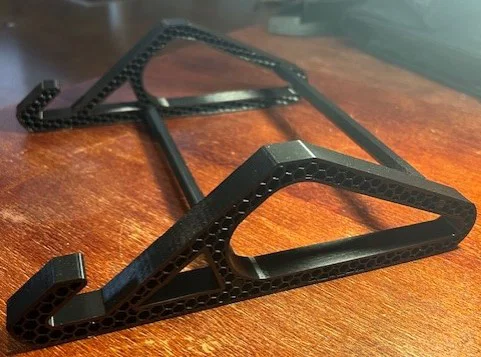 Remix: Kệ đỡ laptop có thanh nối (connecting rods) - Image 1