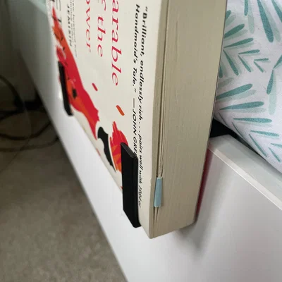 Giá đỡ sách treo cạnh giường (Bed side book stand)